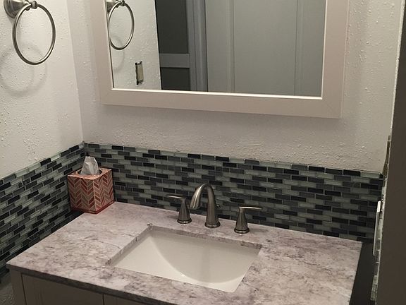4th image of 1068 S Lake St #2