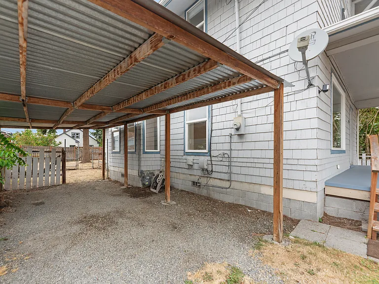 6218 S Warner St — Photo 4