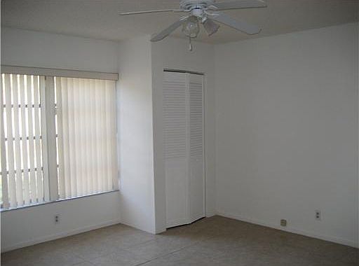 5th image of 619 NW 1st Ave