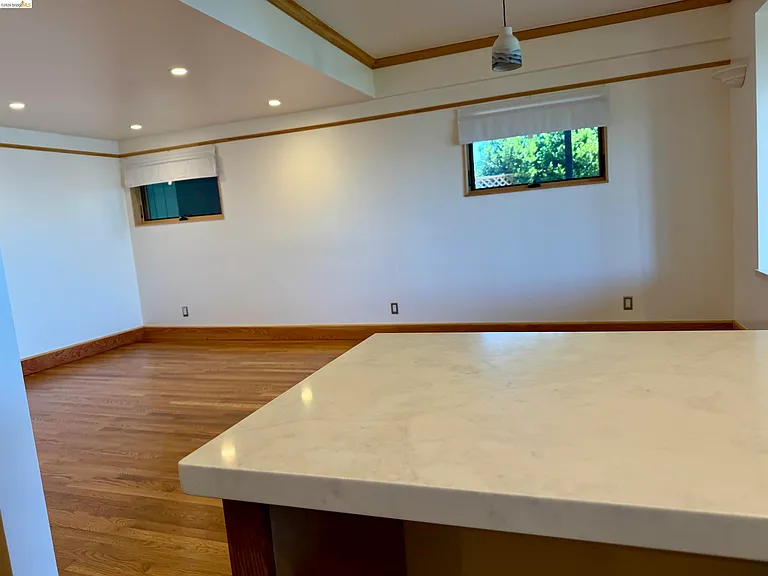 517 Golden Gate Ave — Photo 12