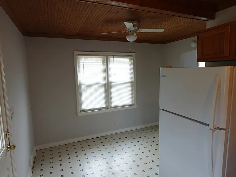 6608 NW Prairie View Rd — Photo 12