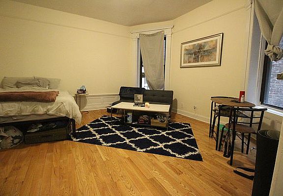 3rd image of 929 W End Ave APT 1A