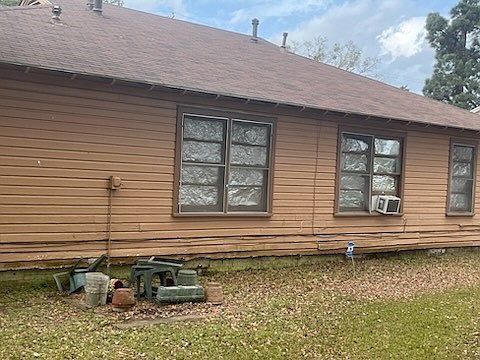 4th image of 318 Milligan Dr