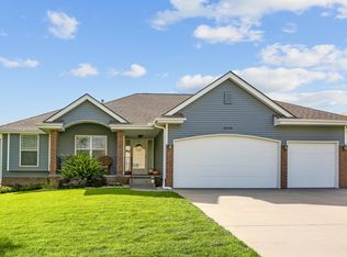 10918 S 210th St, Gretna, NE 68028