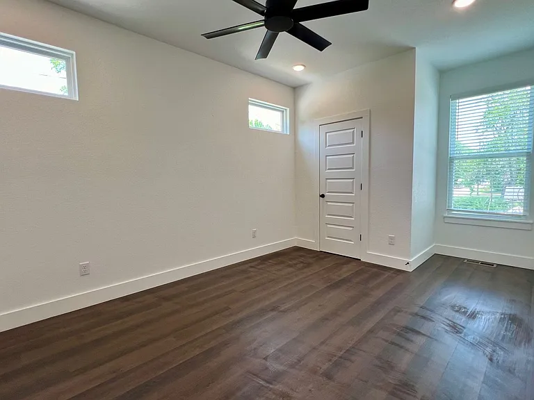 1347 W Hendrix St #2 — Photo 14