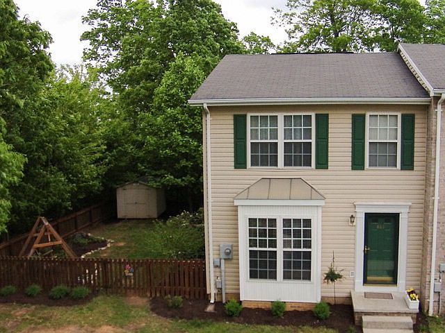 1st image of 661 Stonewall Dr