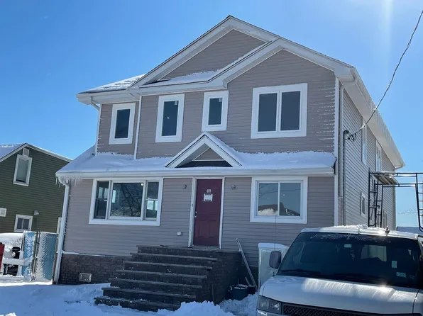 46 Lincoln Pl, Massapequa, NY 11758