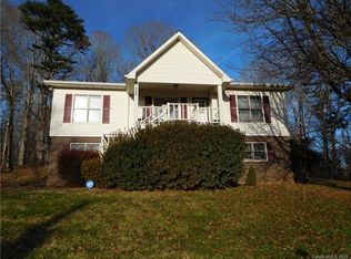 3046 Bedford Ave, Morganton, NC 28655