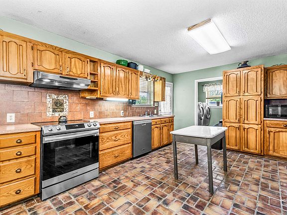 5th image of 22850 Brittney Renee Dr