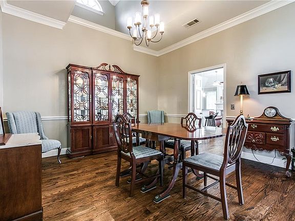 5th image of 2712 Thistlewood Ct
