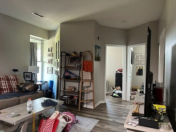 3rd image of 104 E Walworth Ave #301