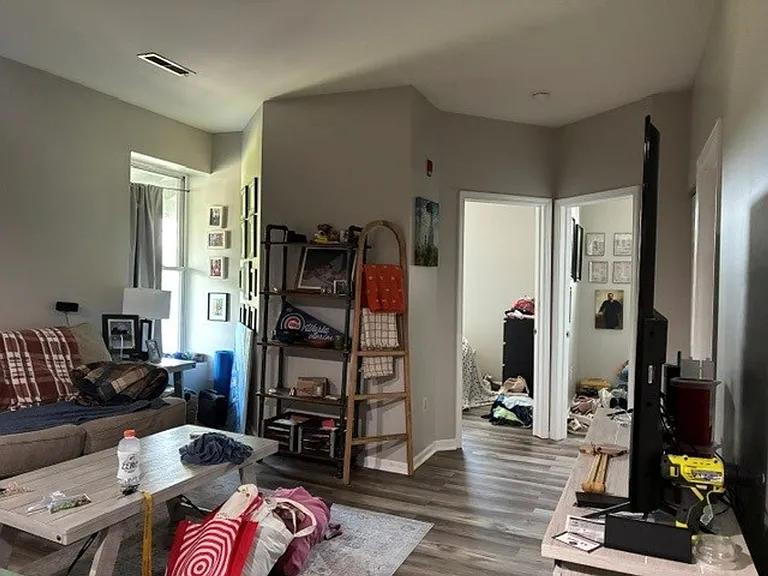 104 E Walworth Ave — Photo 3