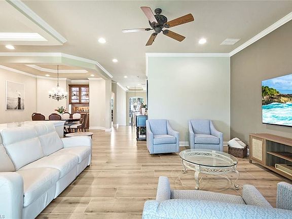 2nd image of 10342 Autumn Breeze DR #202
