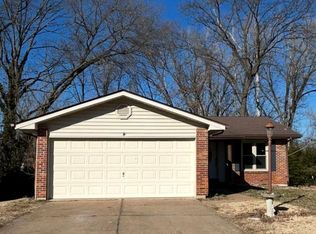 4051 Tarragona Dr, Saint Louis, MO