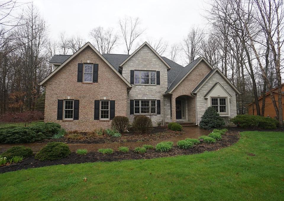 1st image of 125 Brook Dr