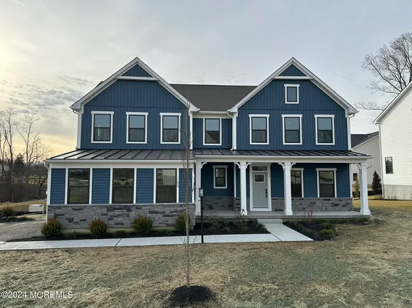 41 Charleston Street, Farmingdale, NJ 07727