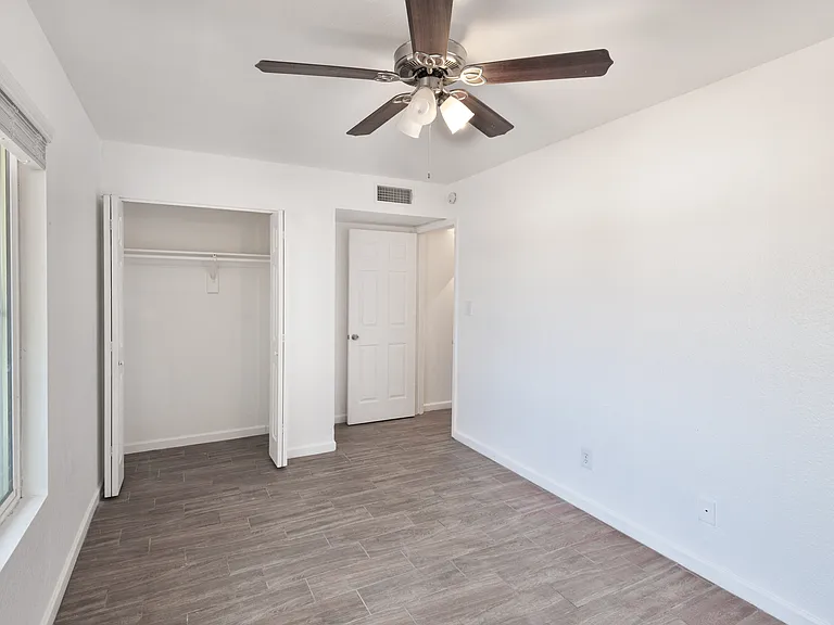 4625 E Park St — Photo 7