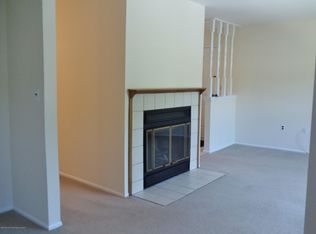 515 Wellington Pl, Aberdeen, NJ 07747