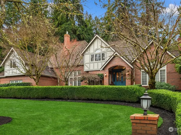 6708 204th Drive NE, Redmond, WA 98053