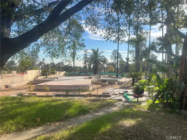 2574 Ganesha Ave #124, Altadena, CA 91001