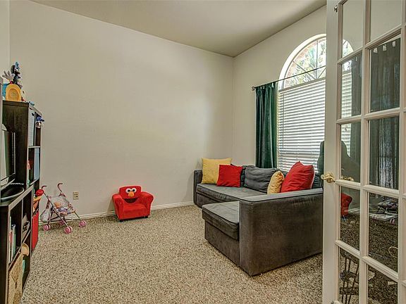 4th image of 1808 Lake Travis Dr