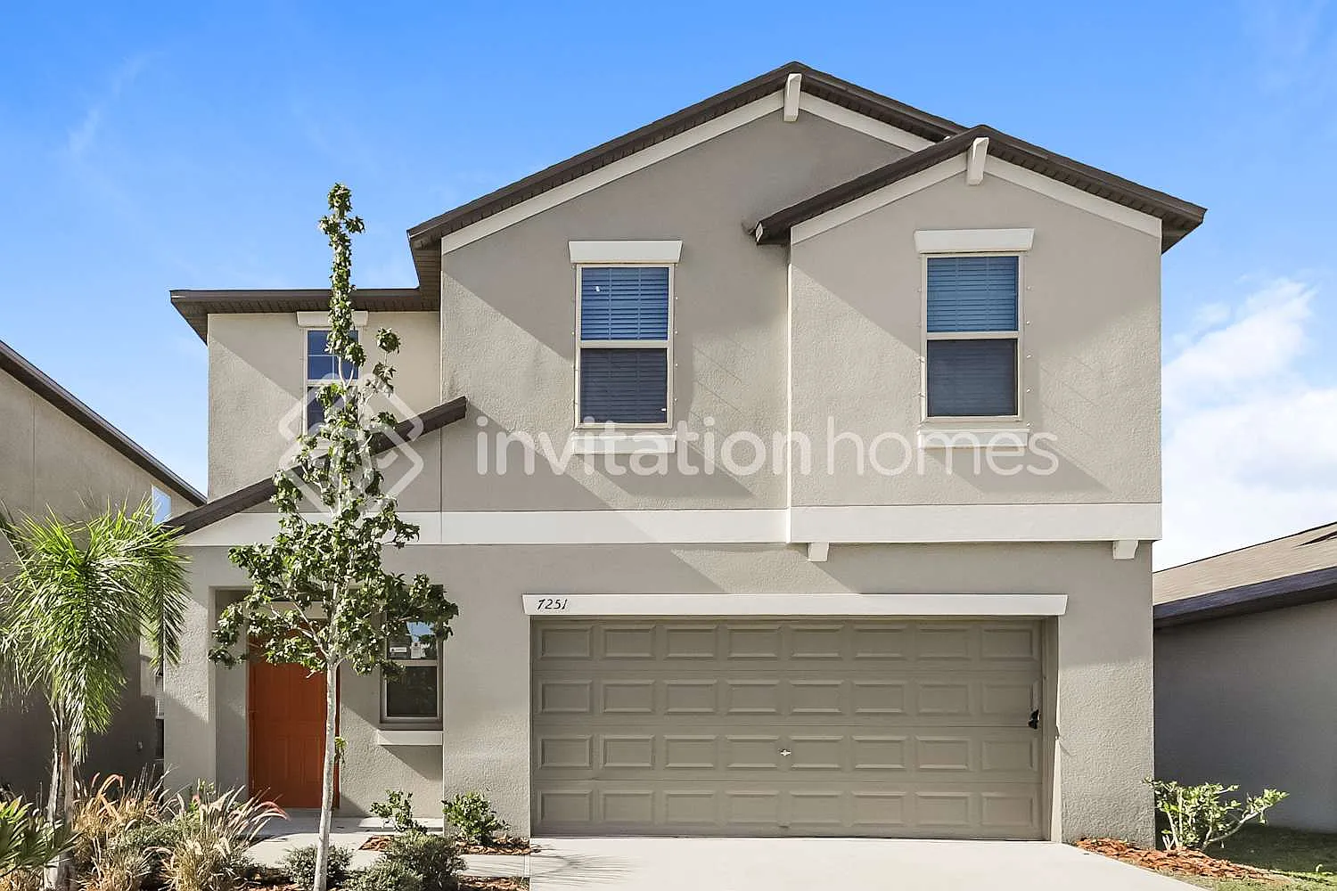 7251 King Creek Dr Ruskin, FL 33573 — Photo 1