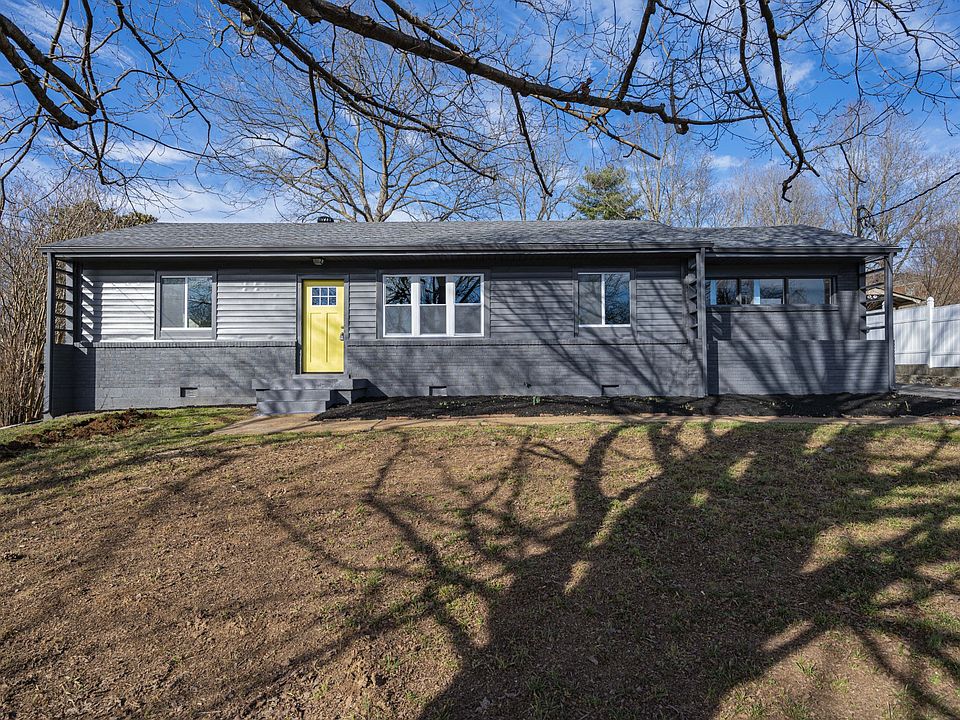 2nd image of 2415 McGinnis Dr