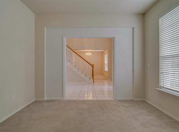 3rd image of 5412 Highlands Dr