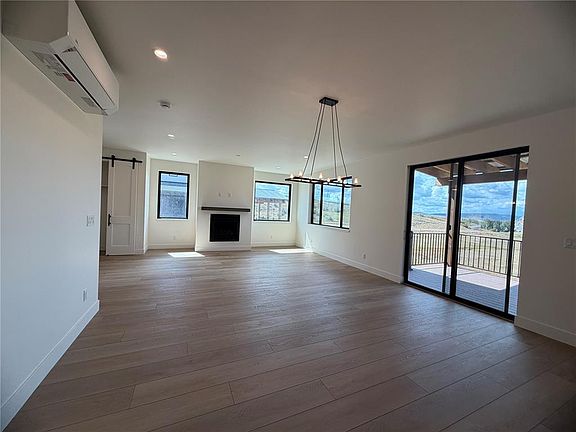 5th image of 2627 New Heights Dr