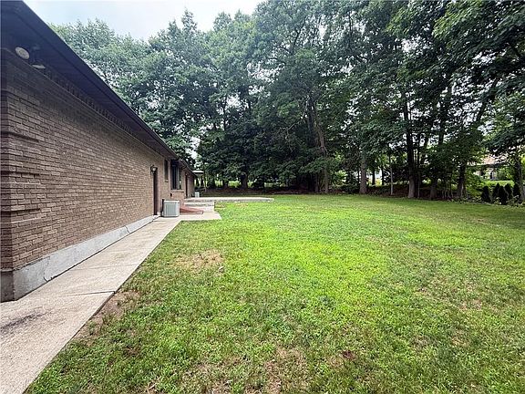 5th image of 161 Council Rock Rd