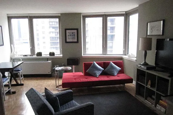 Rented by Corcoran | media 1