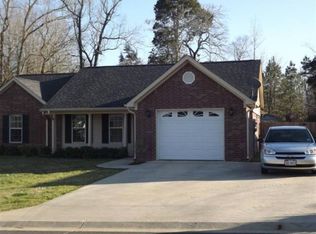 206 Spring Valley Rd, Queen City, TX 75572