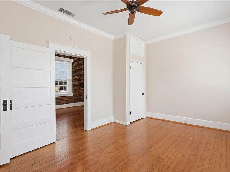 417 E Drayton St — Photo 13