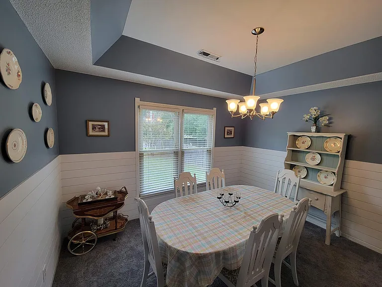 485 Marion Dr — Photo 7