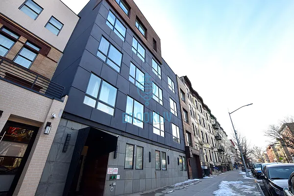 Rented by null | media 93