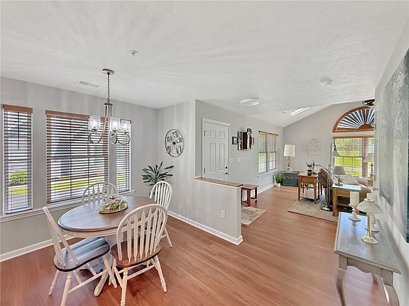 5th image of 105 White Fox Ct #26