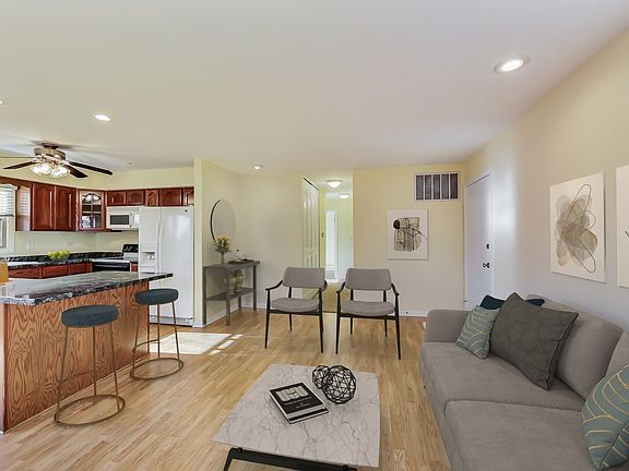 4th image of 871 Garfield Ave APT B