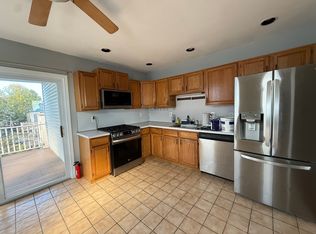 1518 Columbia Rd FLOOR 3, Boston, MA 02127