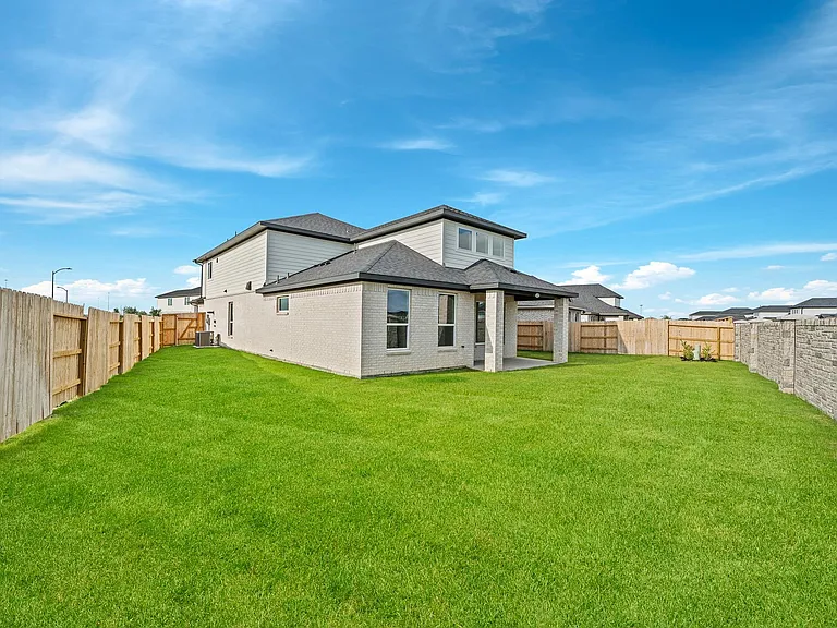 22135 Rangemore Dr — Photo 34
