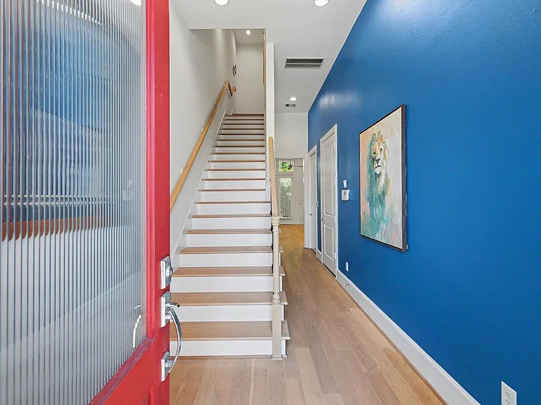 2713 Kinsley Oaks Dr — Photo 2