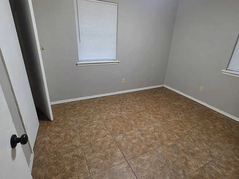 3112 Birch Ln — Photo 8