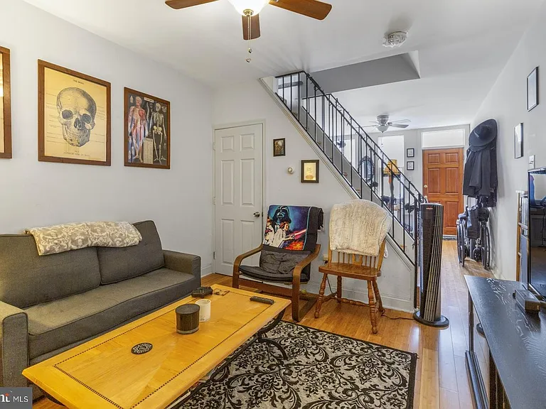 2310 E Gordon St — Photo 6
