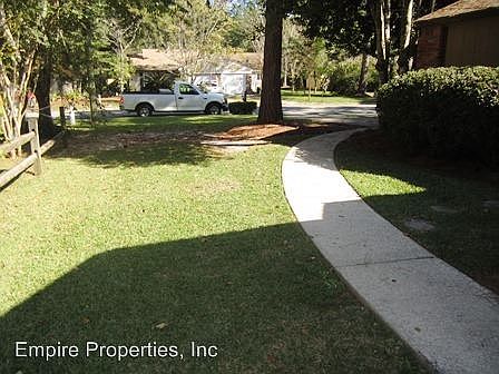 2nd image of 3212 Albert Dr