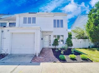 67 Forest Grn, Staten Island, NY 10312