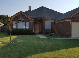 5060 San Jacinto Dr, Haltom City, TX 76137