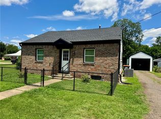 703 E 6th St, Russellville, AR 72801