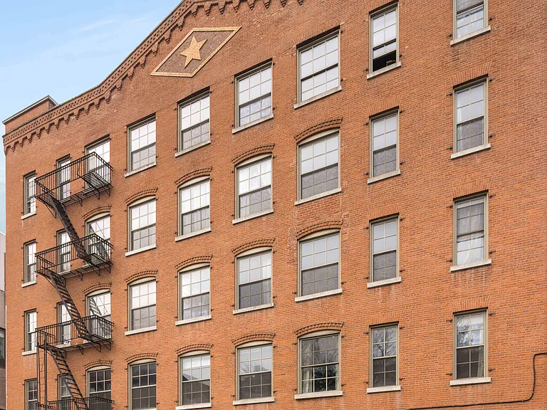 59 Kent St #5G — Photo 6