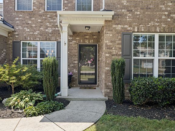 3rd image of 2809 Kaye Dr