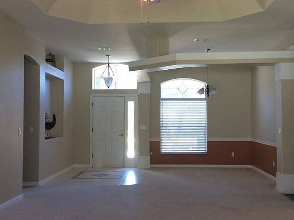 3rd image of 736 Oakwater Ln