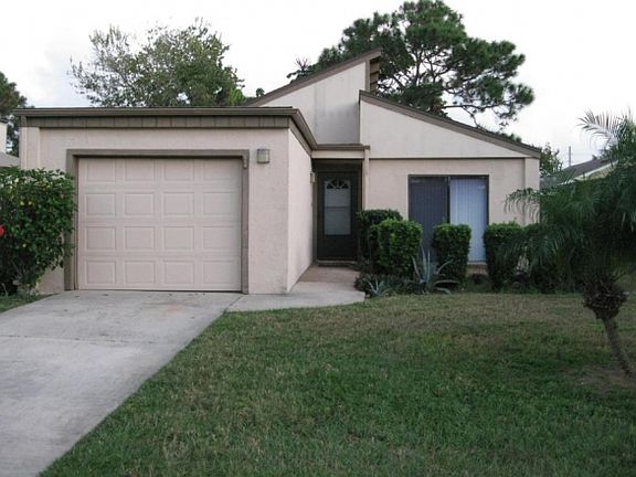 4th image of 171 Woodside Dr